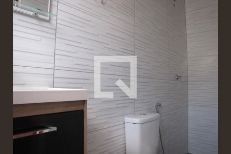 Casa para alugar com 100m², 3 quartos e sem vagaBanheiro da Suíte