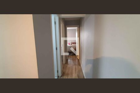 Corredor de apartamento à venda com 2 quartos, 53m² em Quitaúna, Osasco