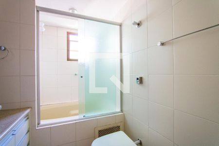 Apartamento para alugar com 140m², 3 quartos e 2 vagasBanheiro do quarto 1