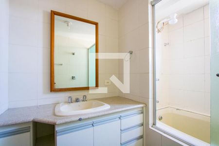 Apartamento para alugar com 140m², 3 quartos e 2 vagasBanheiro do quarto 1