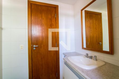 Apartamento para alugar com 140m², 3 quartos e 2 vagasBanheiro do quarto 1