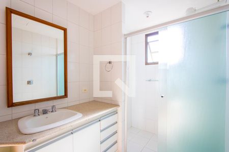 Apartamento para alugar com 140m², 3 quartos e 2 vagasBanheiro social