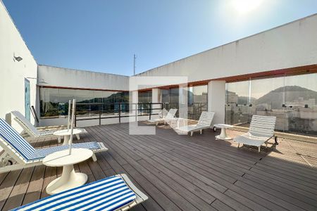 Apartamento para alugar com 84m², 2 quartos e 2 vagasÁrea comum - Deck