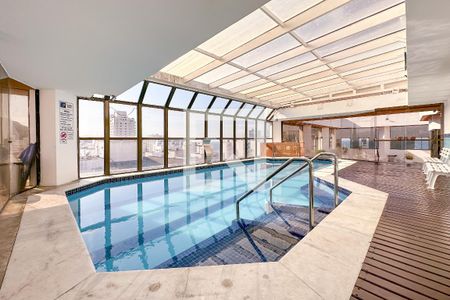 Apartamento para alugar com 84m², 2 quartos e 2 vagasÁrea comum - Piscina