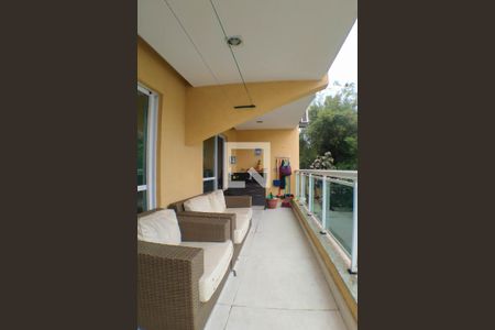 Apartamento à venda com 84m², 2 quartos e 1 vagaVaranda \ Área de serviço