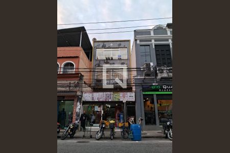 Apartamento para alugar com 134m², 3 quartos e sem vaga Apartamento para alugar com 134m², 3 quartos e sem vagaFachada