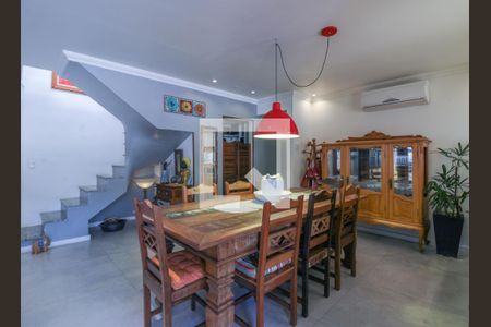 Apartamento à venda com 150m², 2 quartos e 2 vagas Apartamento à venda com 150m², 2 quartos e 2 vagasSala