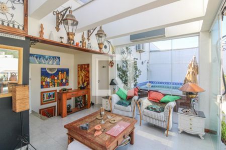 Apartamento à venda com 150m², 2 quartos e 2 vagas Apartamento à venda com 150m², 2 quartos e 2 vagasCobertura - Sala