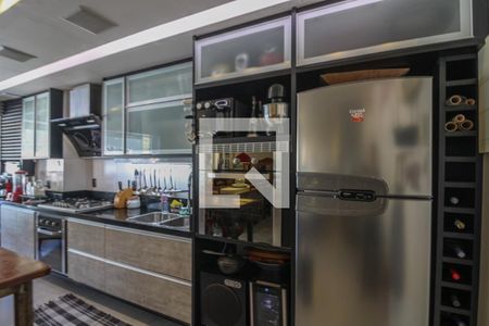 Apartamento à venda com 150m², 2 quartos e 2 vagas Apartamento à venda com 150m², 2 quartos e 2 vagasCozinha