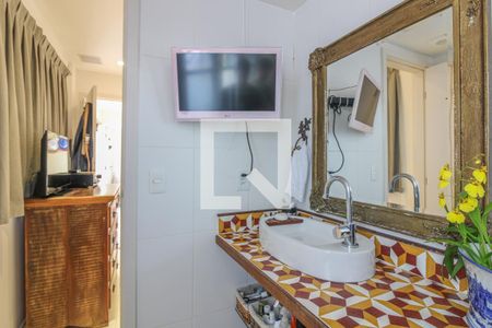 Apartamento à venda com 150m², 2 quartos e 2 vagas Apartamento à venda com 150m², 2 quartos e 2 vagasBanheiro da Suíte 1