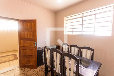 Casa para alugar com 170m², 3 quartos e sem vagaSala 2