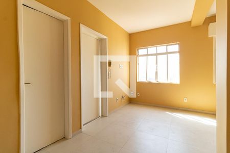 Sala de kitnet/studio para alugar com 1 quarto, 30m² em Aclimação, São Paulo