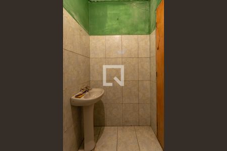 Casa à venda com 372m², 2 quartos e 2 vagasBanheiro de serviço