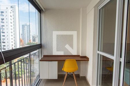 Studio para alugar com 27m², 1 quarto e sem vaga Studio para alugar com 27m², 1 quarto e sem vagaVaranda