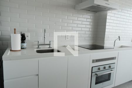 Cozinha de apartamento para alugar com 2 quartos, 70m² em Pinheiros, São Paulo