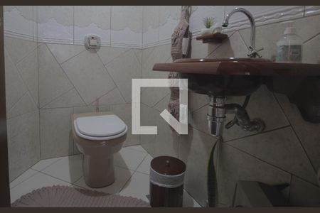 Casa à venda com 190m², 3 quartos e 3 vagasLavabo