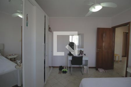 Quarto 1 de casa à venda com 3 quartos, 190m² em Fátima, Canoas
