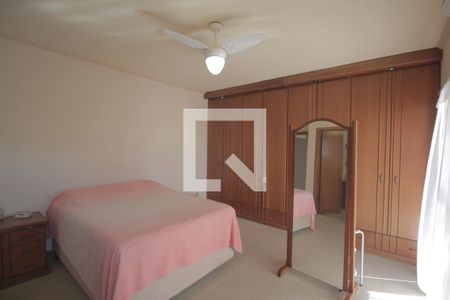 Casa à venda com 190m², 3 quartos e 3 vagasSuíte