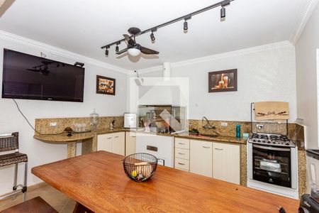 Casa à venda com 378m², 3 quartos e 4 vagasChurrasqueira