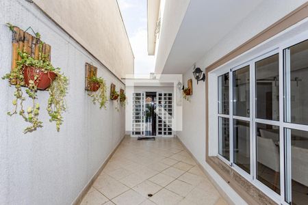 Casa à venda com 378m², 3 quartos e 4 vagasQuintal