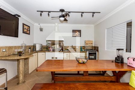 Casa à venda com 378m², 3 quartos e 4 vagasChurrasqueira