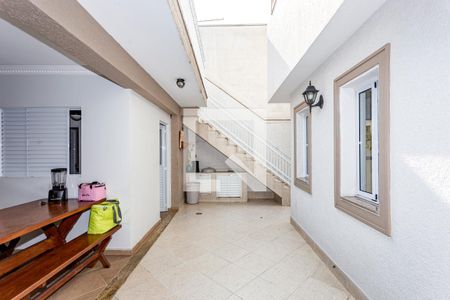 Casa à venda com 378m², 3 quartos e 4 vagasQuintal