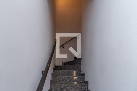 Escada de casa de condomínio à venda com 2 quartos, 122m² em Vila Prudente, São Paulo