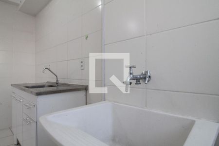 Sala/Cozinha e área de serviço de apartamento para alugar com 2 quartos, 41m² em Jardim Belém, São Paulo