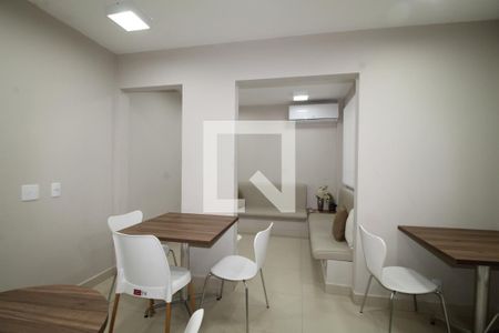 Apartamento para alugar com 41m², 2 quartos e sem vagaÁrea comum - Salão de festas