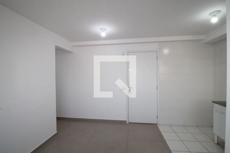 Sala/Cozinha e área de serviço de apartamento para alugar com 2 quartos, 41m² em Jardim Belém, São Paulo