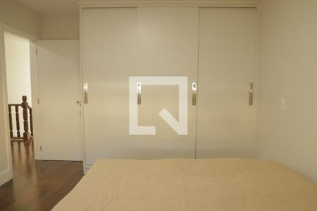 Suite 01 de casa à venda com 4 quartos, 400m² em Planalto Paulista, São Paulo