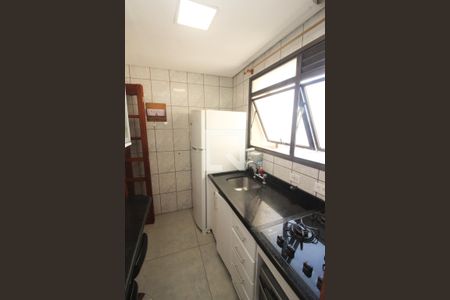 Apartamento à venda com 67m², 2 quartos e 2 vagasCozinha