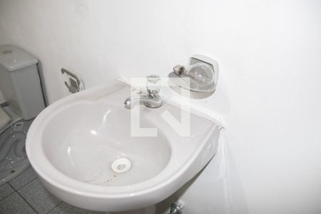 Casa à venda com 170m², 2 quartos e 1 vagaBanheiro 1