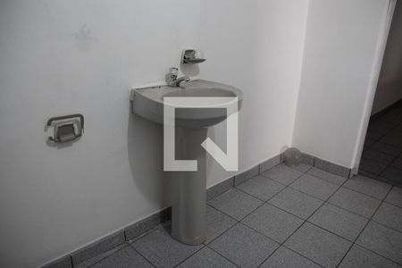 Casa à venda com 170m², 2 quartos e 1 vagaBanheiro 1