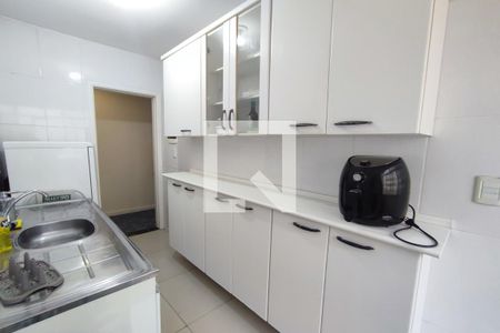 Apartamento à venda com 49m², 2 quartos e 1 vaga Apartamento à venda com 49m², 2 quartos e 1 vagaCozinha