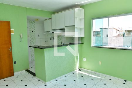 Sala e cozinha  de apartamento para alugar com 2 quartos, 52m² em Guará Ii, Brasília