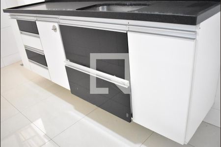 Apartamento para alugar com 97m², 2 quartos e 1 vagaCozinha - Armários