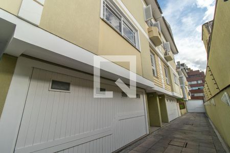 Casa de condomínio à venda com 195m², 3 quartos e 2 vagas Casa de condomínio à venda com 195m², 3 quartos e 2 vagasÁrea externa