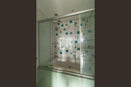 Casa de condomínio à venda com 195m², 3 quartos e 2 vagas Casa de condomínio à venda com 195m², 3 quartos e 2 vagasBanheiro Corredor