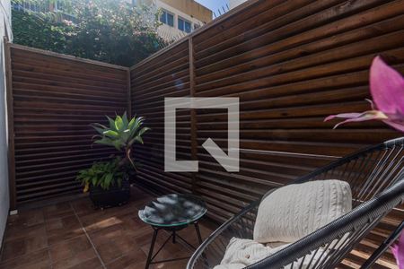 Apartamento para alugar com 20m², 1 quarto e 1 vagaVaranda