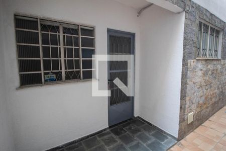 Casa para alugar com 90m², 2 quartos e 1 vagaVaranda