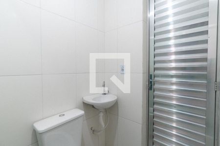 Banheiro de kitnet/studio para alugar com 1 quarto, 31m² em Americanópolis, São Paulo