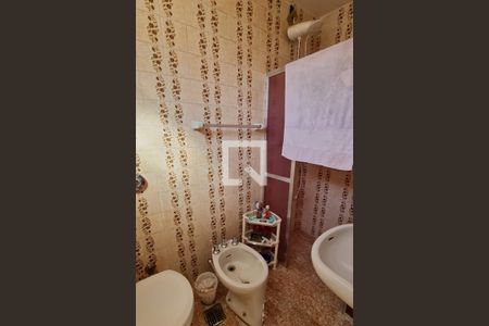 Apartamento à venda com 105m², 3 quartos e 1 vaga Apartamento à venda com 105m², 3 quartos e 1 vagaBanheiro da Suíte