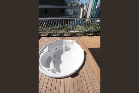 Studio à venda com 29m², 1 quarto e sem vagaÁrea comum - Spa