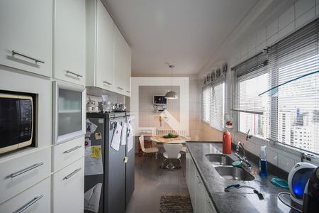 Apartamento à venda com 173m², 4 quartos e 3 vagasCozinha