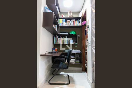 Apartamento para alugar com 124m², 3 quartos e 1 vaga Apartamento para alugar com 124m², 3 quartos e 1 vagaEscritório