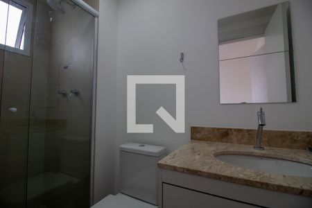 Banheiro da Suíte 1 de apartamento para alugar com 2 quartos, 70m² em Jardim Caravelas, São Paulo