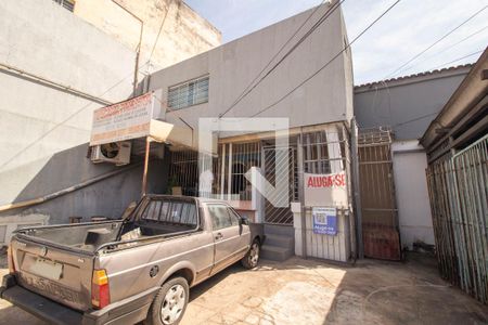 Casa para alugar com 80m², 3 quartos e 1 vaga Casa para alugar com 80m², 3 quartos e 1 vagaFachada