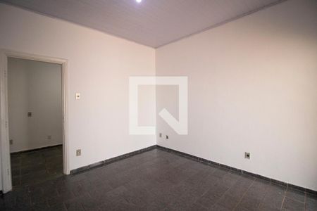 Casa para alugar com 80m², 3 quartos e 1 vaga Casa para alugar com 80m², 3 quartos e 1 vagaSala