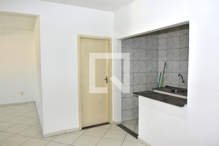 Sala/Cozinha de casa para alugar com 2 quartos, 46m² em Vila Marari, São Paulo